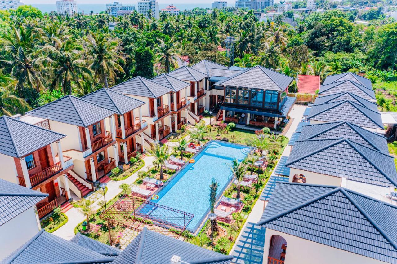 Palm Bay Resort Дуонг-Донг Экстерьер фото